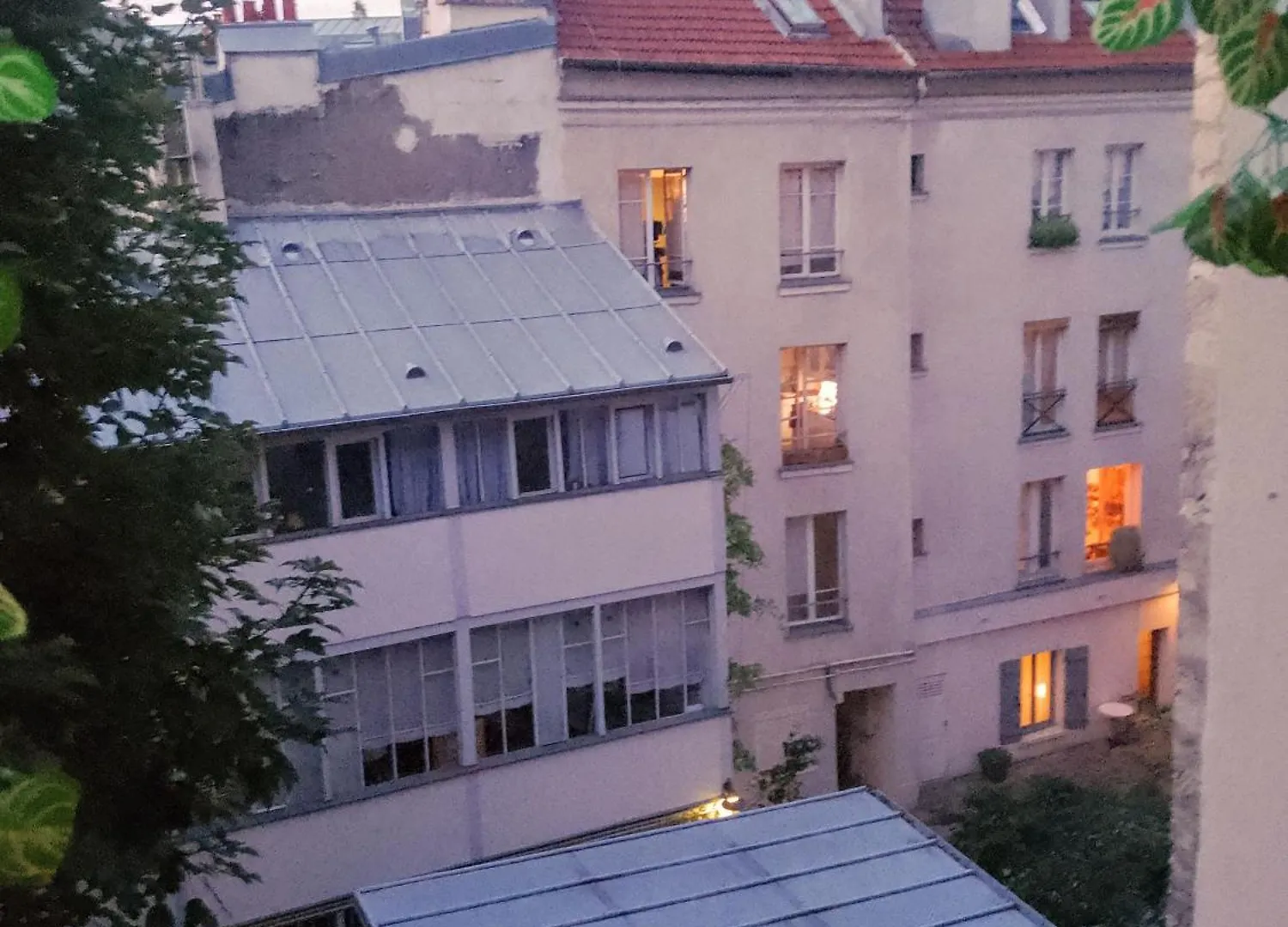 Studio In Montmartre Paris Daire